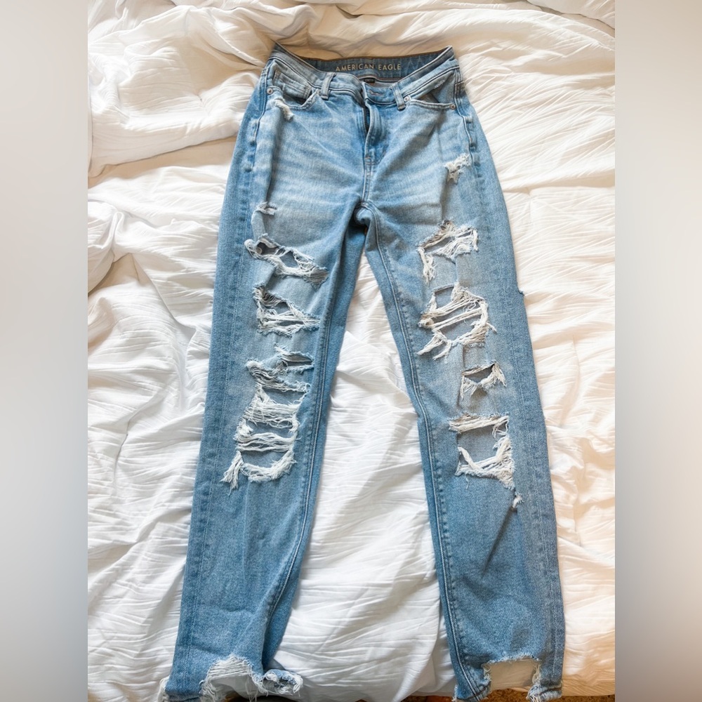American Eagle mom jeans